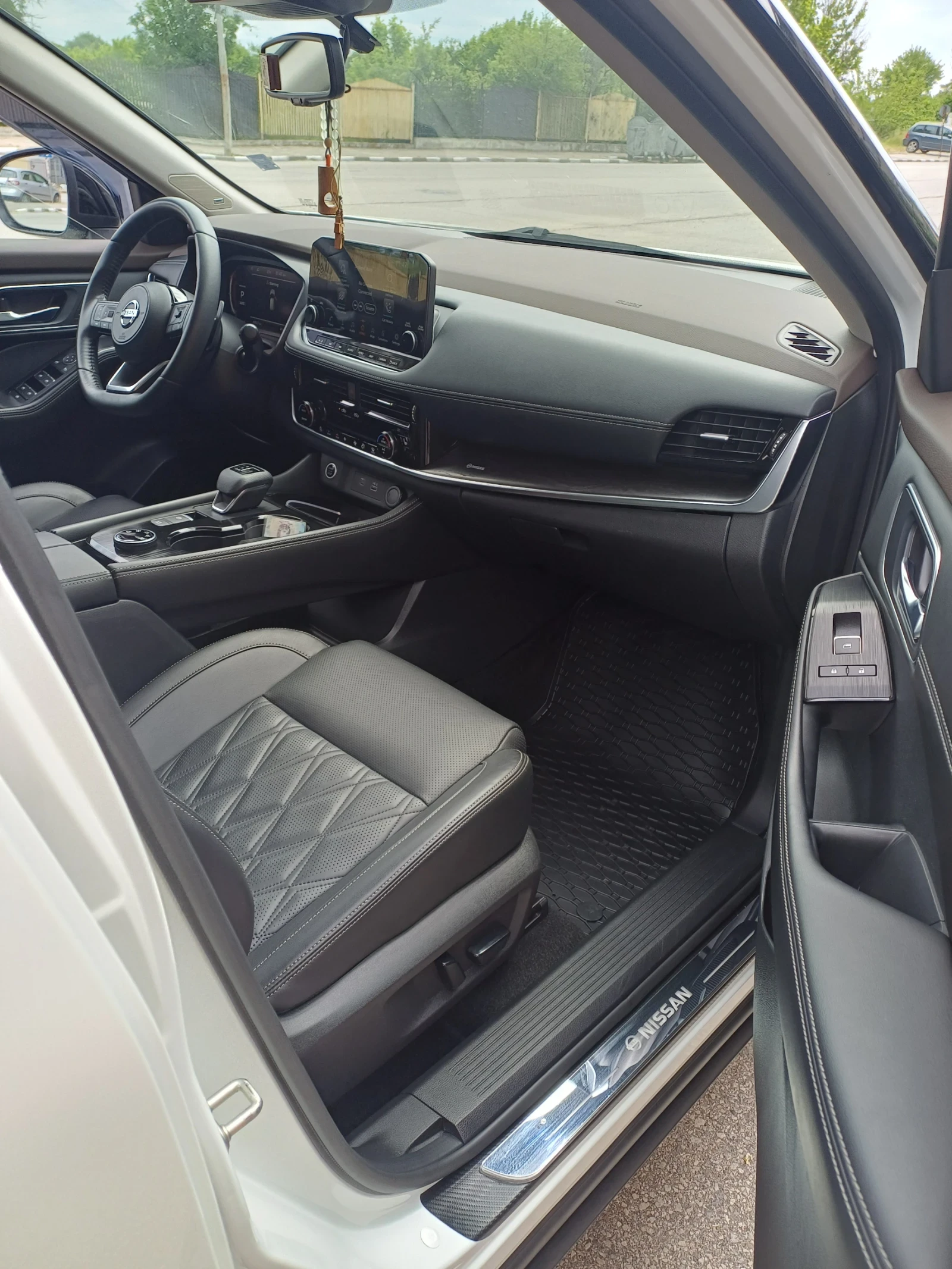 Nissan Rogue Рог.Платинум. 2.5 , снимка 8 - Автомобили и джипове - 54632449