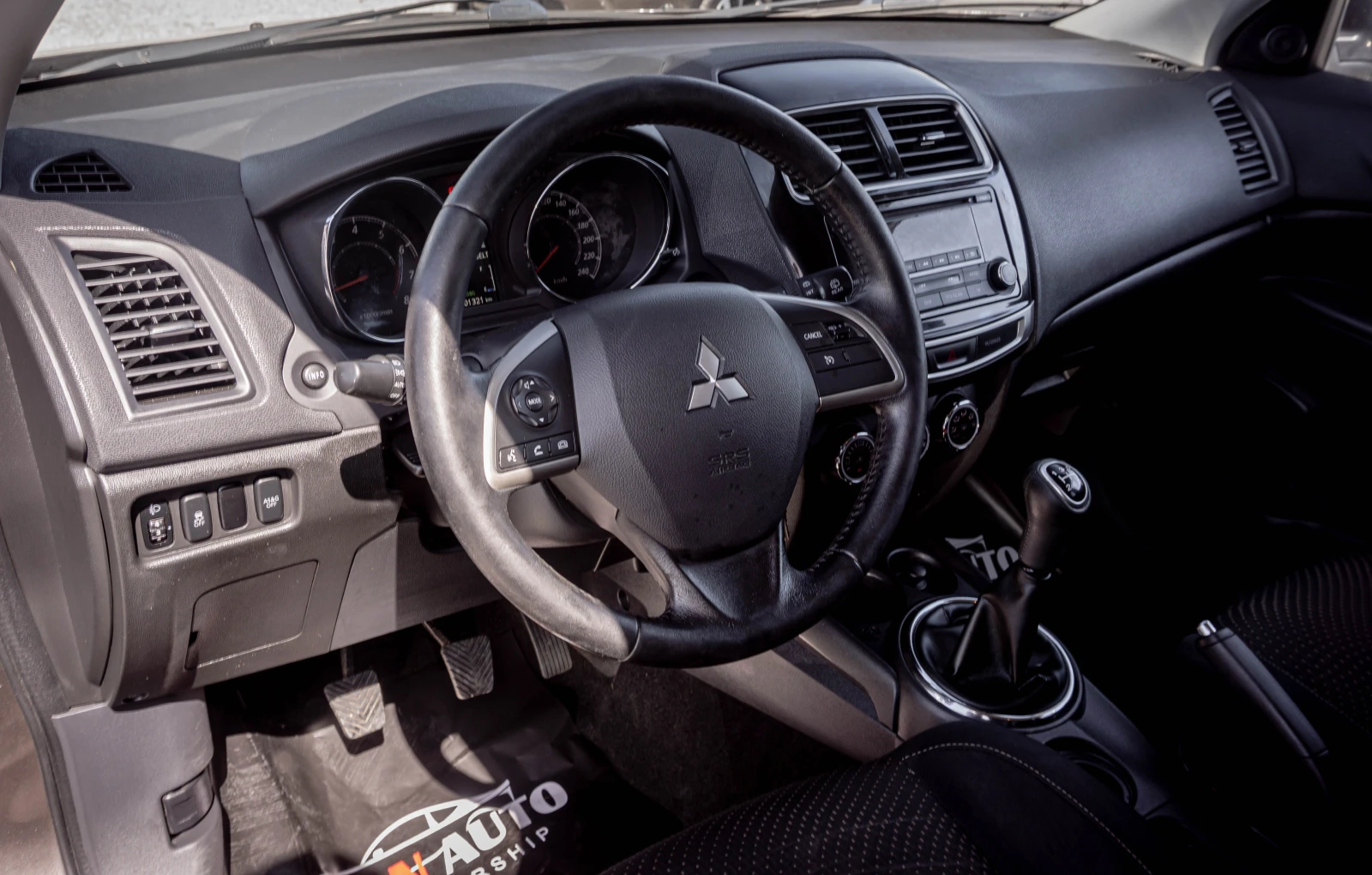 Mitsubishi ASX 1.6 бензин FACELIFT! ТОП! С ГАРАНЦИЯ! , снимка 5 - Автомобили и джипове - 55085665