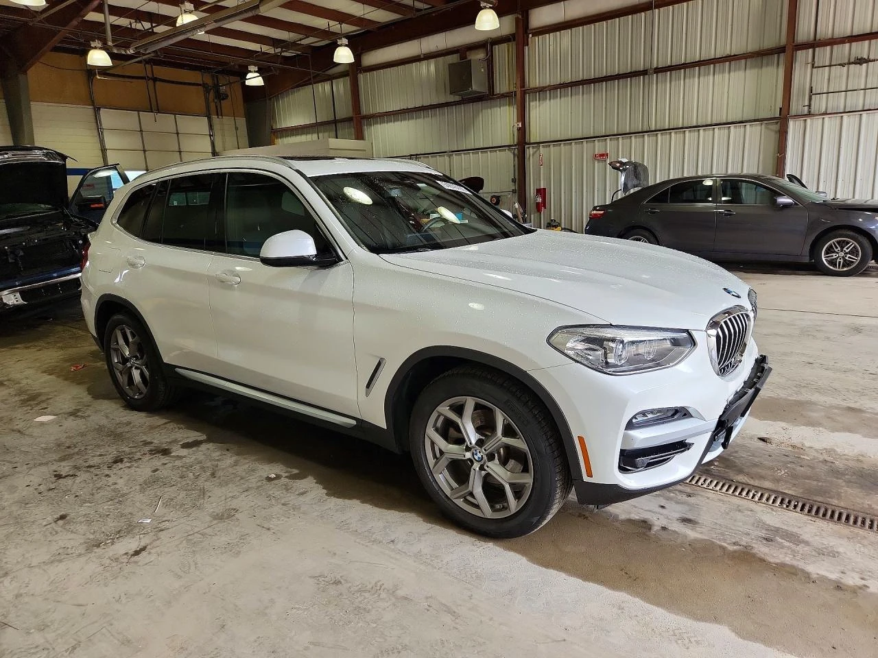 BMW X3 2.0l xDrive30I, снимка 4 - Автомобили и джипове - 55093520