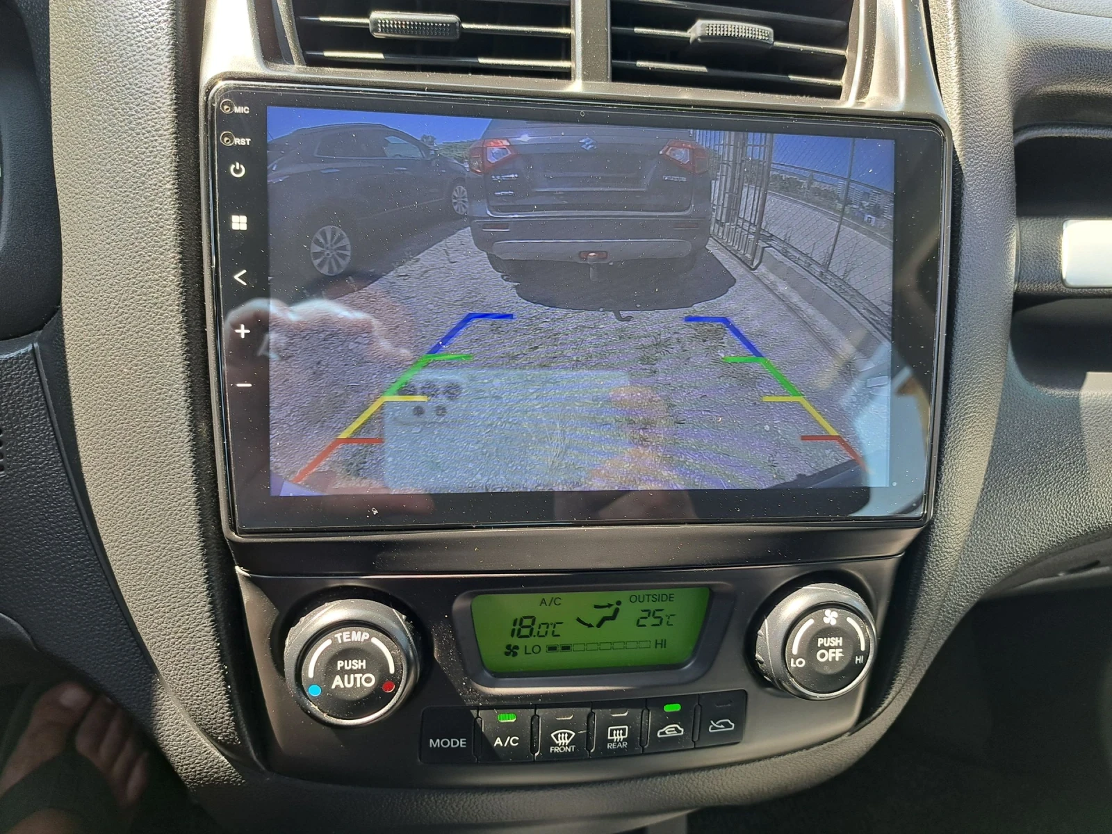 Kia Sportage 2.0 Газ Navi, снимка 10 - Автомобили и джипове - 55565159