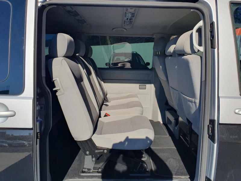 VW Caravelle 94000 km/9-MECTA, снимка 12 - Бусове и автобуси - 52411826