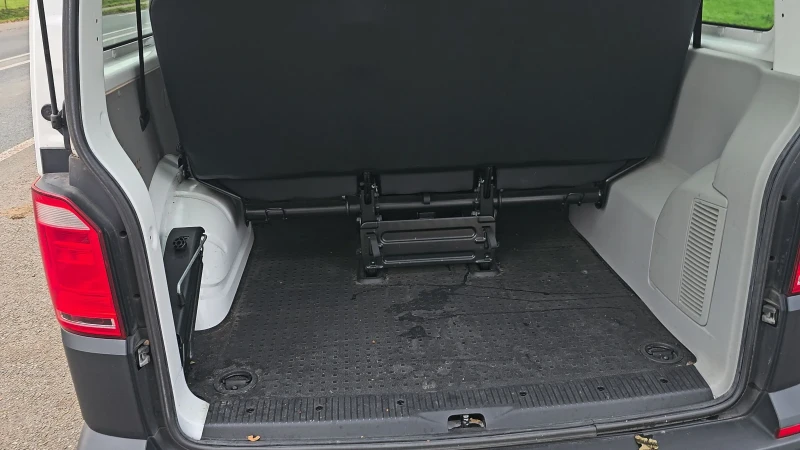 VW Transporter Т6  в ТОП СЪСТОЯНИЕ , снимка 16 - Бусове и автобуси - 52886081