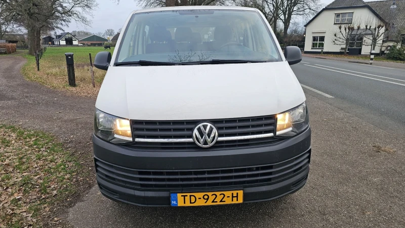 VW Transporter Т6  в ТОП СЪСТОЯНИЕ , снимка 8 - Бусове и автобуси - 52886081