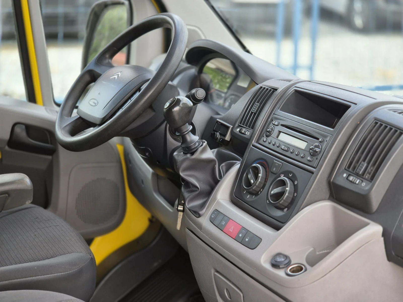 Citroen Jumper 2.2HDI DC L1H1 - изображение 9