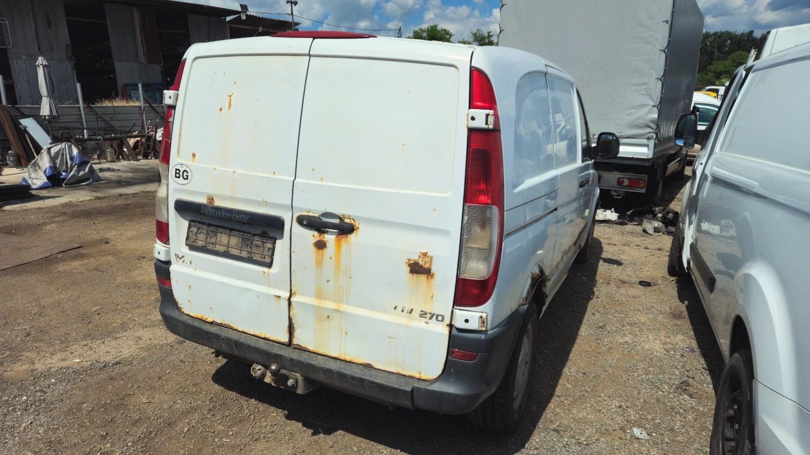 Mercedes-Benz Vito 2.2cdi/на части , снимка 4 - Бусове и автобуси - 54975505