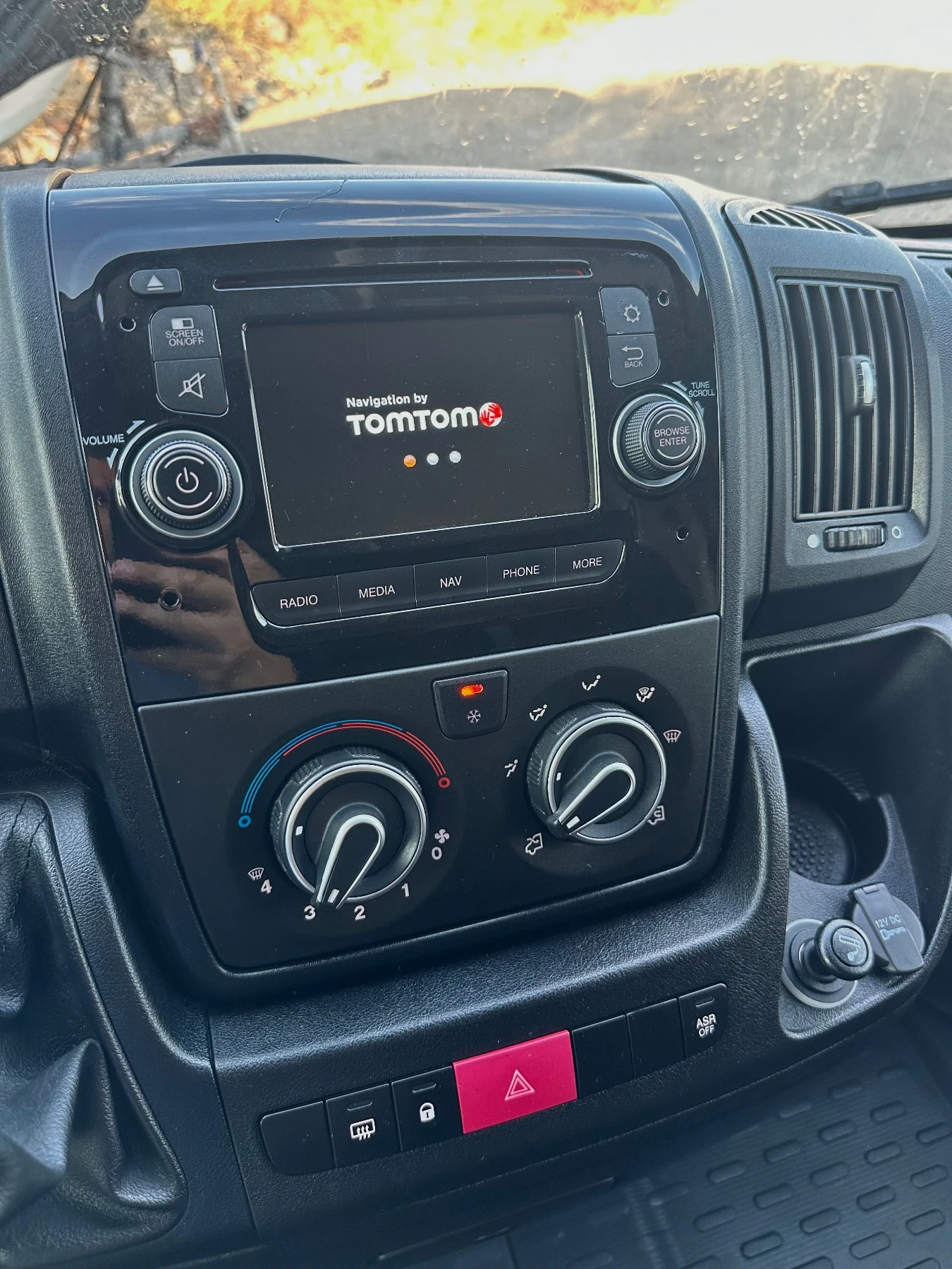 Peugeot Boxer 2.2HDI * L3H4* Климатик| 130к.с.| Нов внос| , снимка 11 - Бусове и автобуси - 56045137