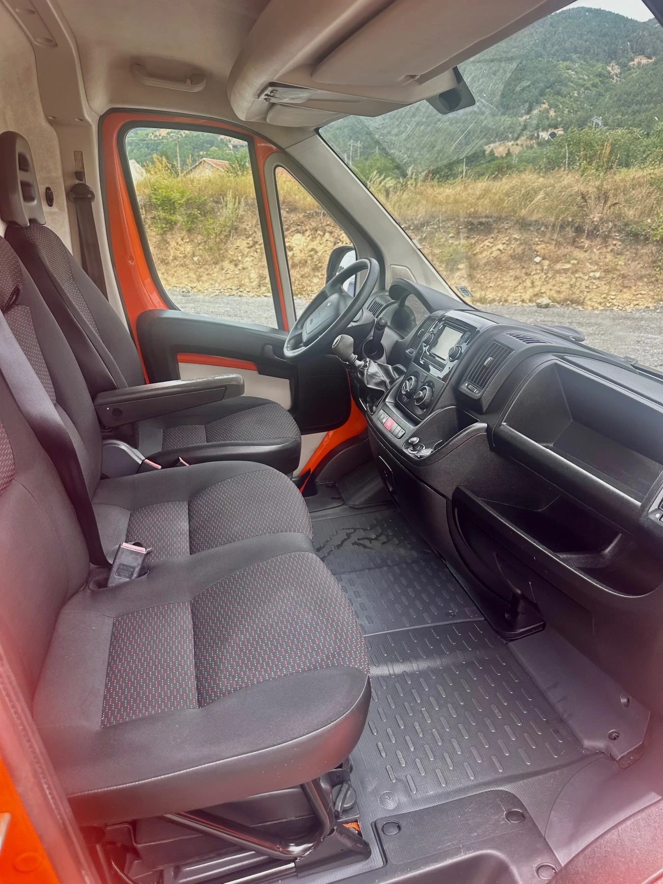 Peugeot Boxer 2.2HDI * L3H4* Климатик| 130к.с.| Нов внос| , снимка 13 - Бусове и автобуси - 56045137