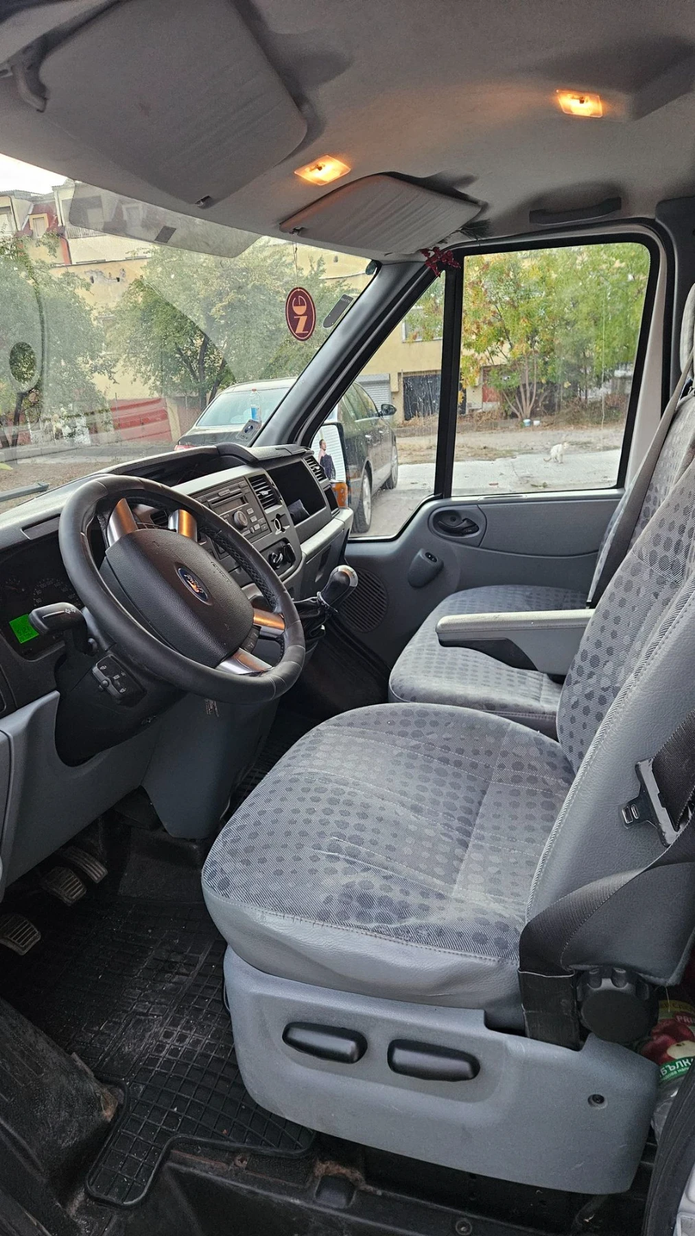 Ford Transit 2.2, снимка 9 - Бусове и автобуси - 56349227