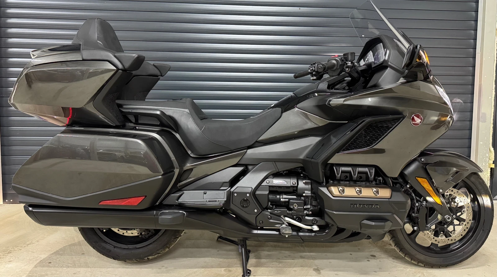 Honda Gold Wing Gold Wing Black Edition - изображение 5