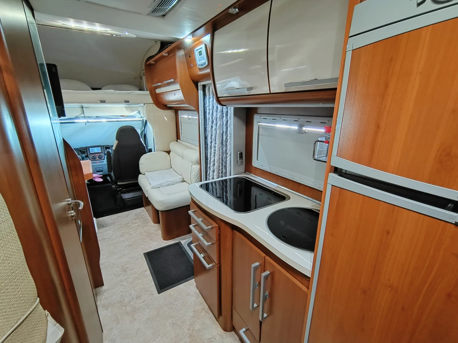 Кемпер Mobilvetta M 600, снимка 13 - Каравани и кемпери - 56016954