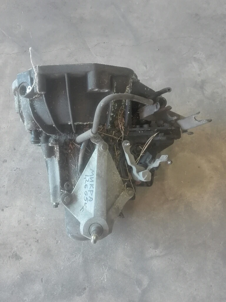 Скоростна кутия нисан микра 1.2б