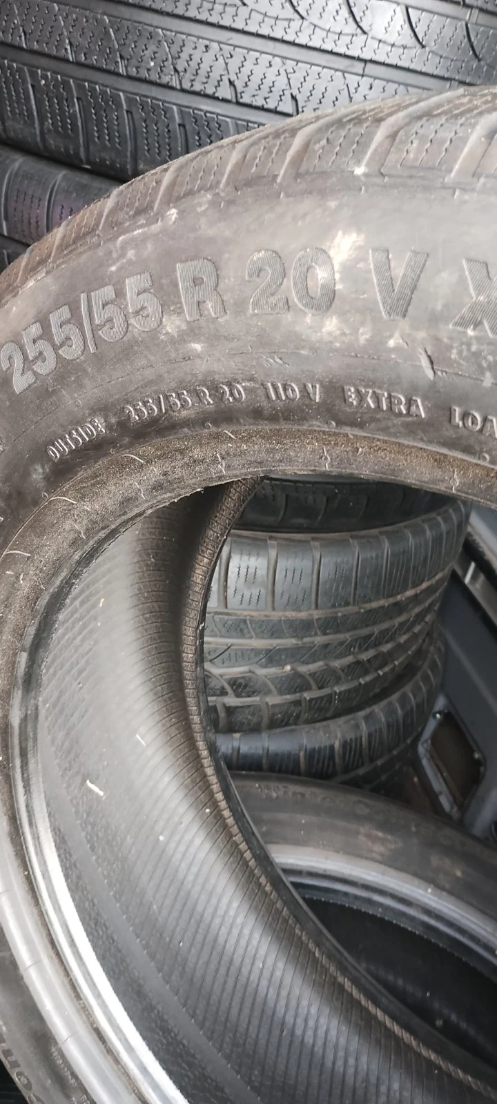 Гуми Зимни 255/55R20, снимка 2 - Гуми и джанти - 52446627