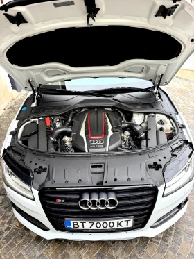 Audi S8 plus, снимка 11