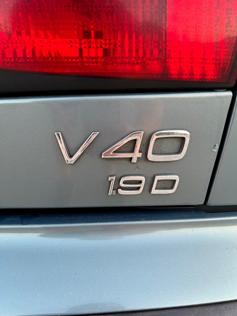 Volvo V40, снимка 13 - Автомобили и джипове - 44036665