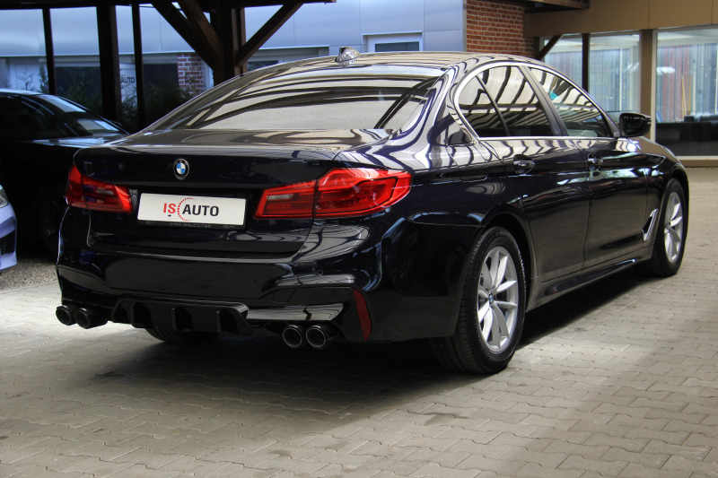 BMW 530 M-Performance/G30/Xdrive/Akrapovich, снимка 4 - Автомобили и джипове - 45264060