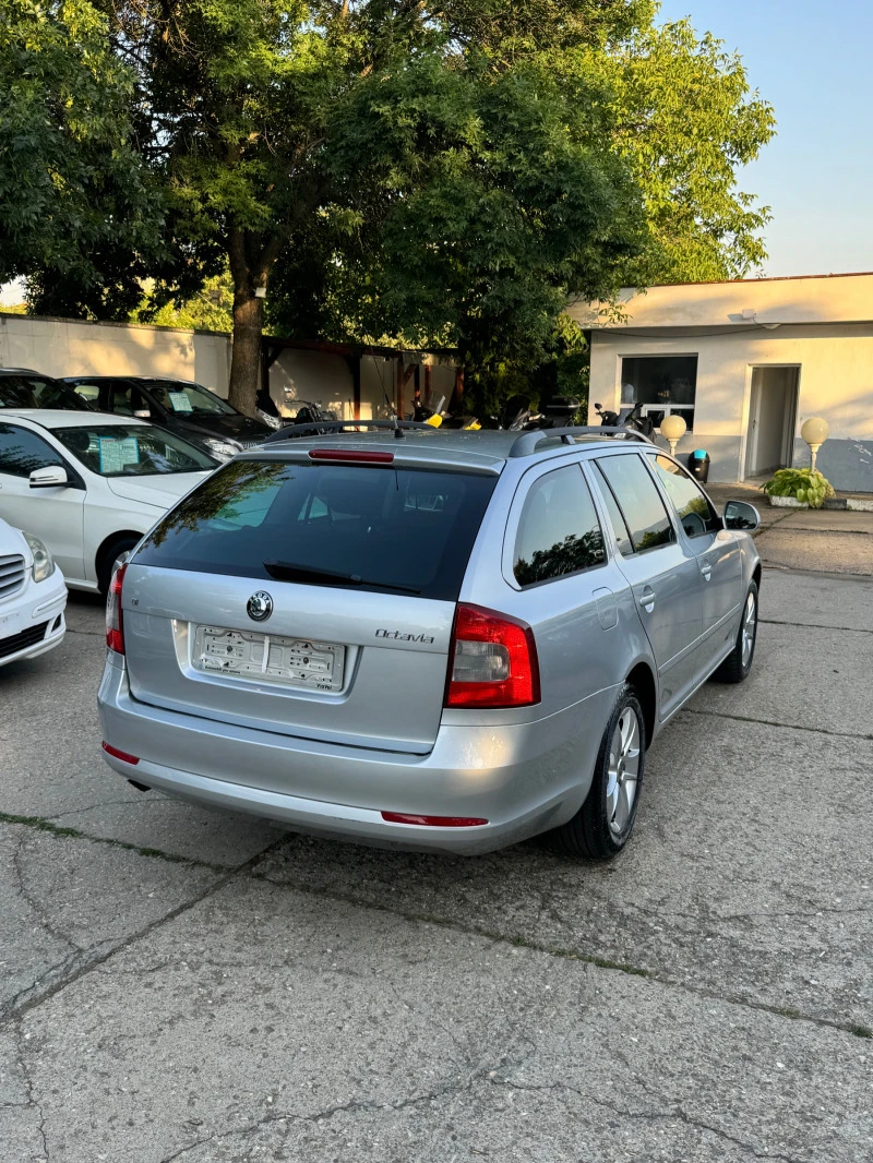 Skoda Octavia 1.6TDI* ТОП СЪСТОЯНИЕ* , снимка 5 - Автомобили и джипове - 47046622