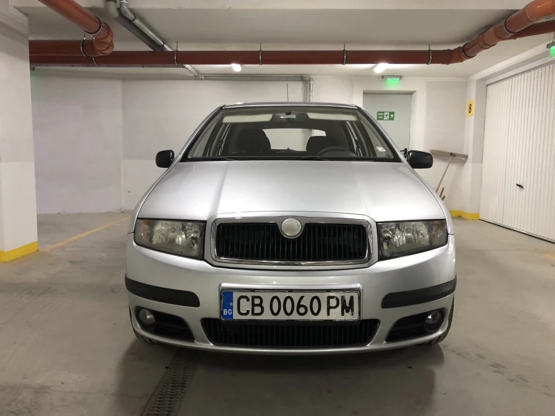 Skoda Fabia 1.4i 16v, снимка 2 - Автомобили и джипове - 47658534