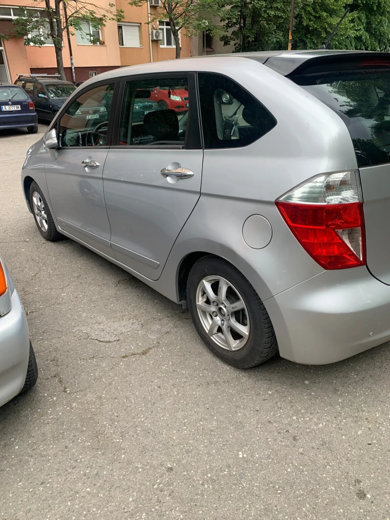 Honda Fr-v 1, 7 Benzin-Gaz, снимка 5 - Автомобили и джипове - 48010431