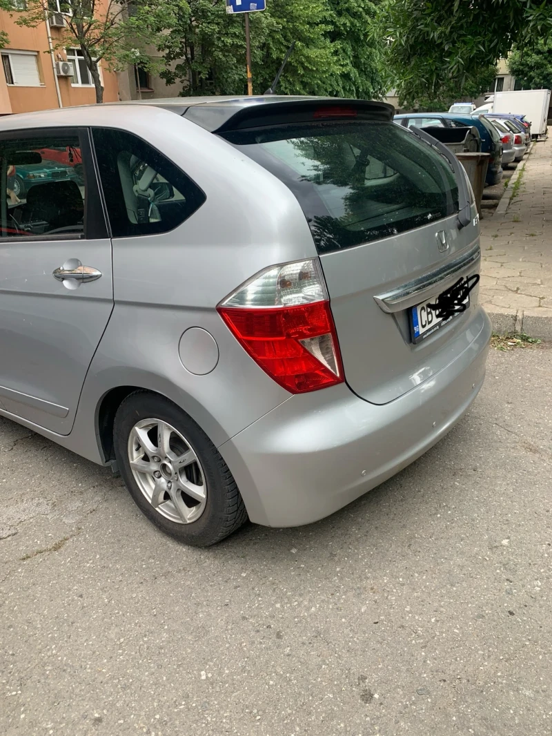 Honda Fr-v 1, 7 Benzin-Gaz, снимка 4 - Автомобили и джипове - 48010431