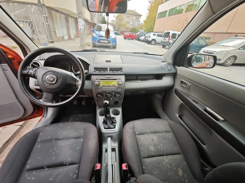 Mazda 2, снимка 9 - Автомобили и джипове - 48214543