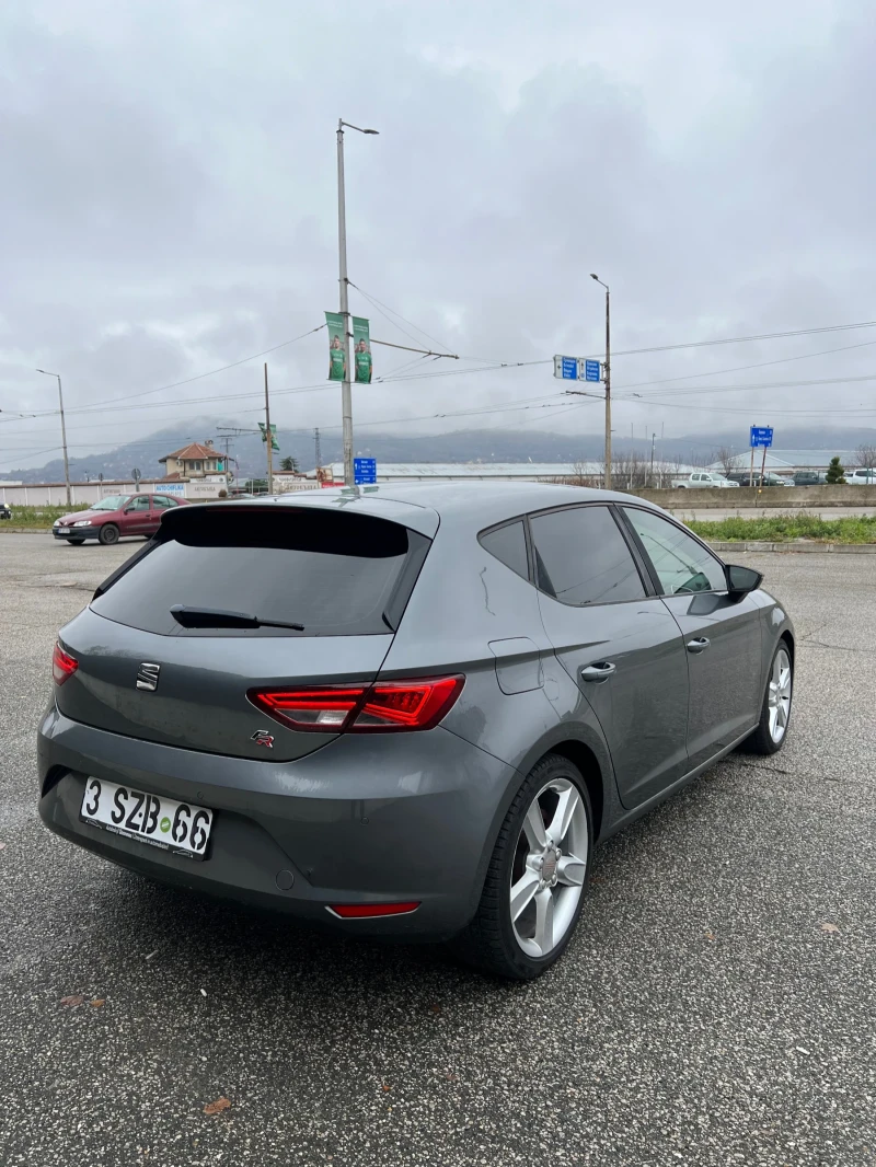 Seat Leon 1.6 TDI FR, снимка 6 - Автомобили и джипове - 48221208