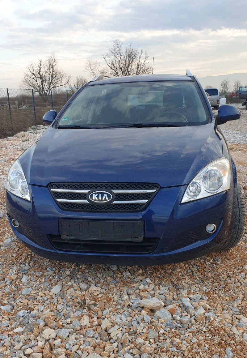 Kia Ceed 1.6 Газ, снимка 2 - Автомобили и джипове - 48890809