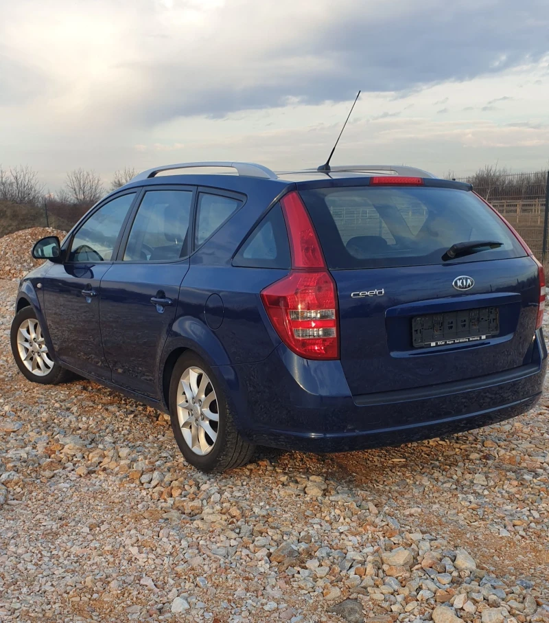 Kia Ceed 1.6 Газ, снимка 6 - Автомобили и джипове - 48890809