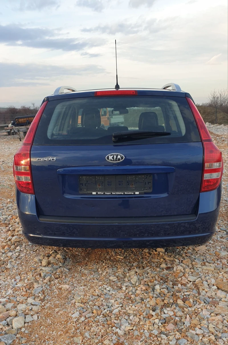 Kia Ceed 1.6 Газ, снимка 5 - Автомобили и джипове - 48890809