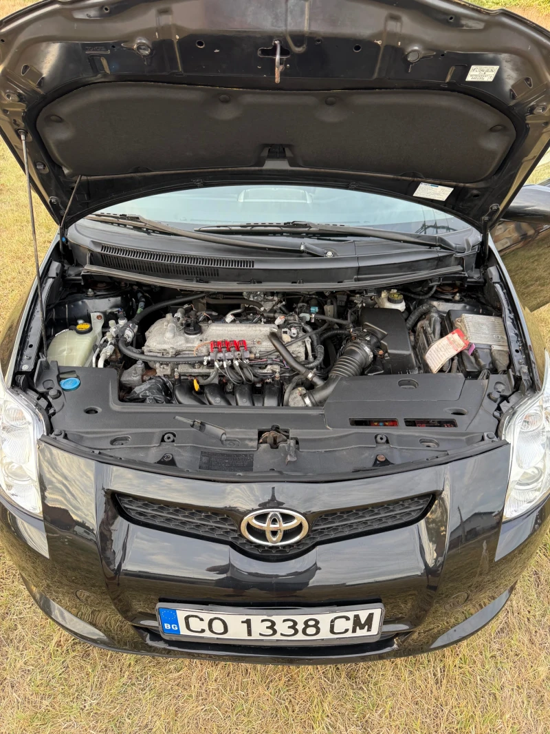 Toyota Auris, снимка 9 - Автомобили и джипове - 52371932