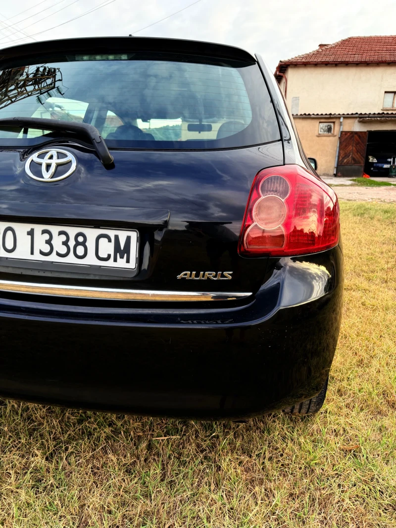 Toyota Auris, снимка 5 - Автомобили и джипове - 52371932
