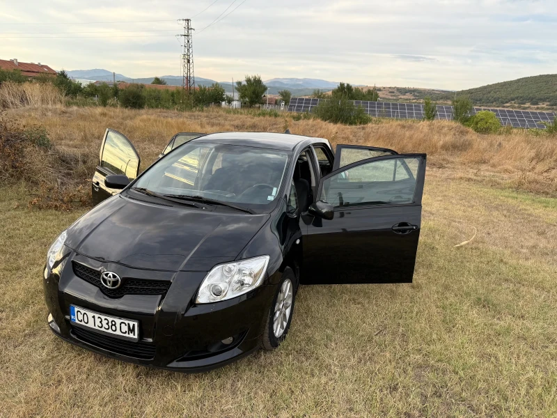Toyota Auris, снимка 14 - Автомобили и джипове - 52371932