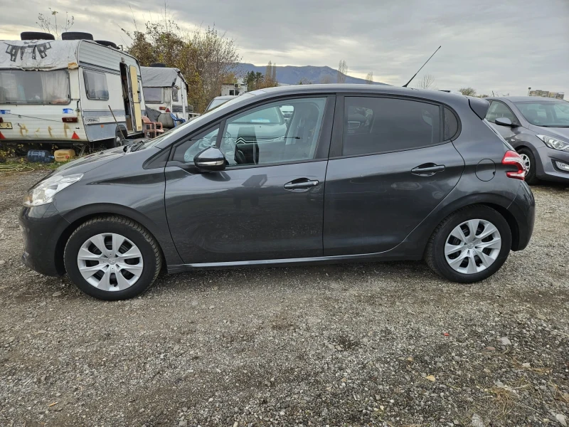 Peugeot 208 Euro 6B, снимка 3 - Автомобили и джипове - 52444321