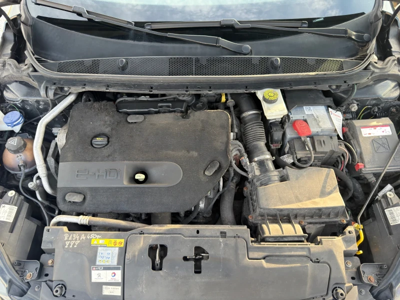Peugeot 308 2.0 Blue-HDI 150к.с, снимка 13 - Автомобили и джипове - 52550470