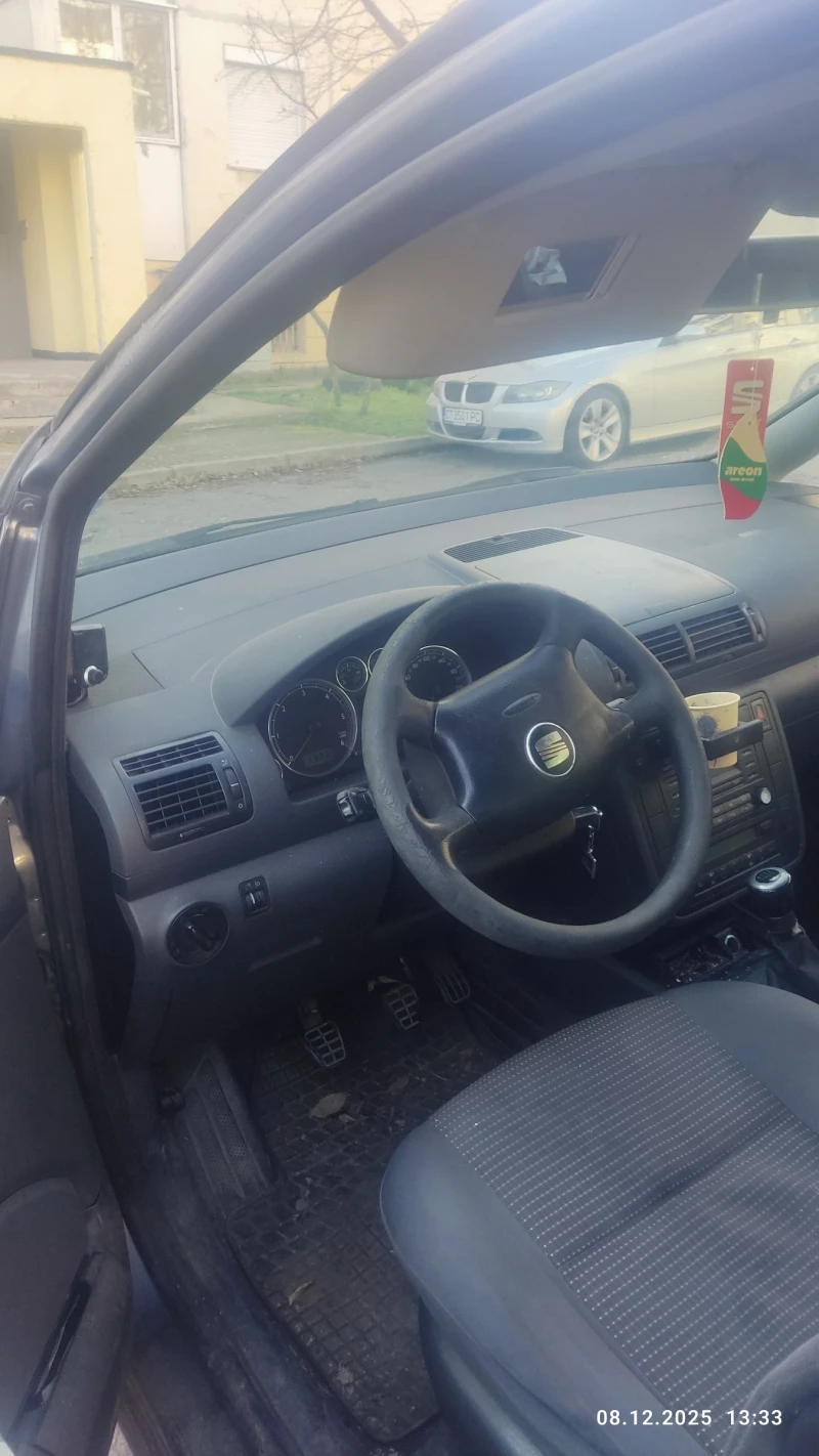 Seat Alhambra, снимка 7 - Автомобили и джипове - 52694063