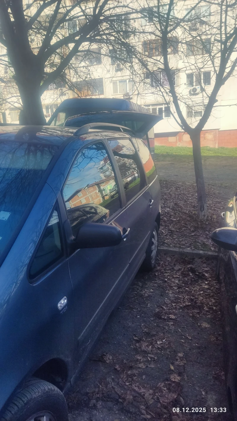 Seat Alhambra, снимка 4 - Автомобили и джипове - 52694063