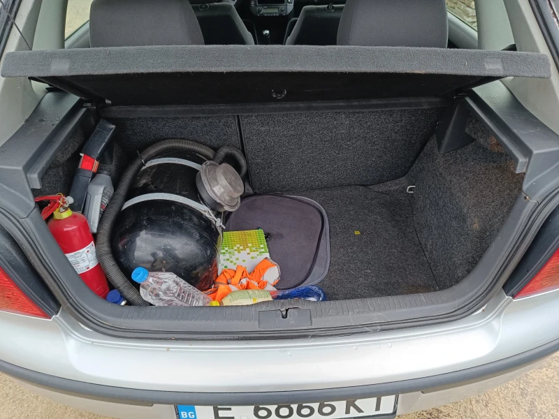 VW Polo, снимка 9 - Автомобили и джипове - 53022811