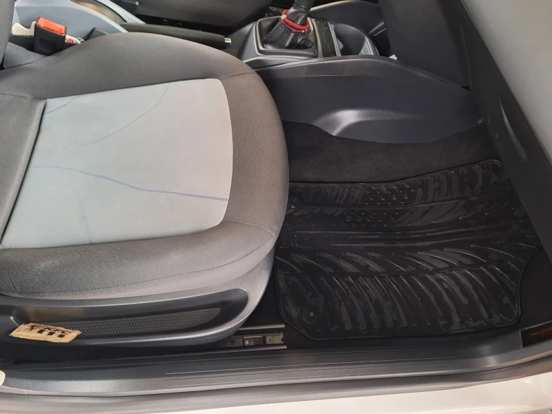 Seat Ibiza, снимка 7 - Автомобили и джипове - 53298110