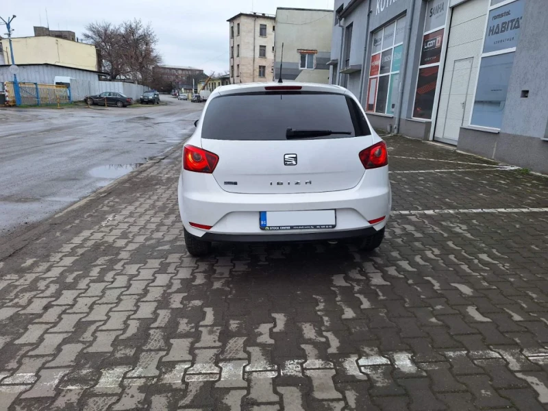 Seat Ibiza, снимка 2 - Автомобили и джипове - 53298110