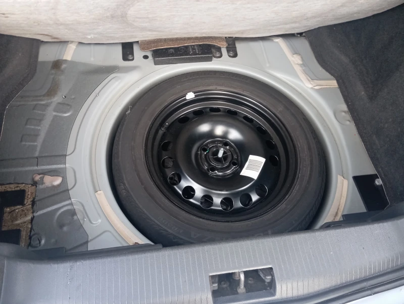 Opel Astra 1.6 i, снимка 14 - Автомобили и джипове - 53432840