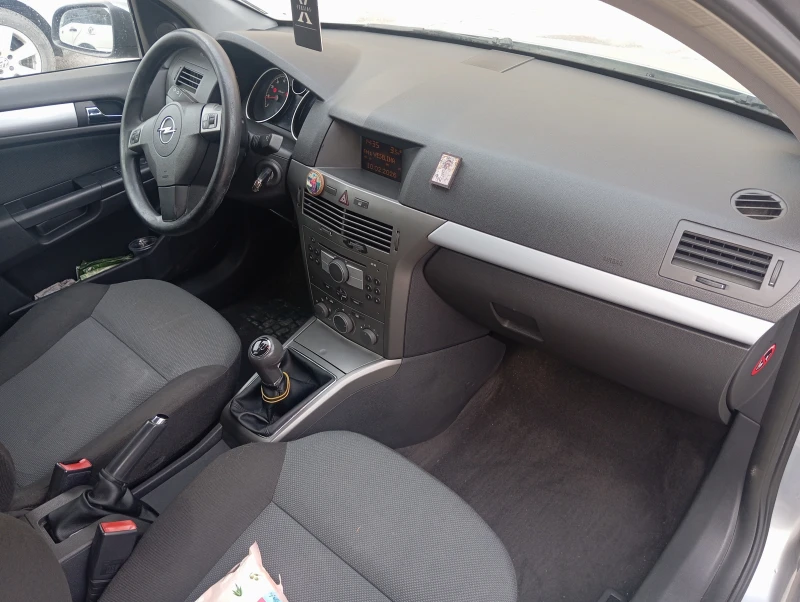 Opel Astra 1.6 i, снимка 6 - Автомобили и джипове - 53432840