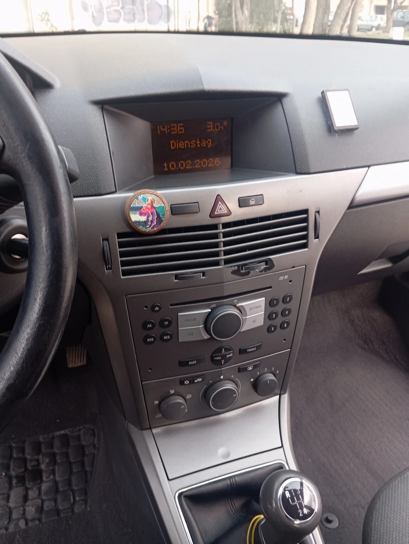 Opel Astra 1.6 i, снимка 10 - Автомобили и джипове - 53432840