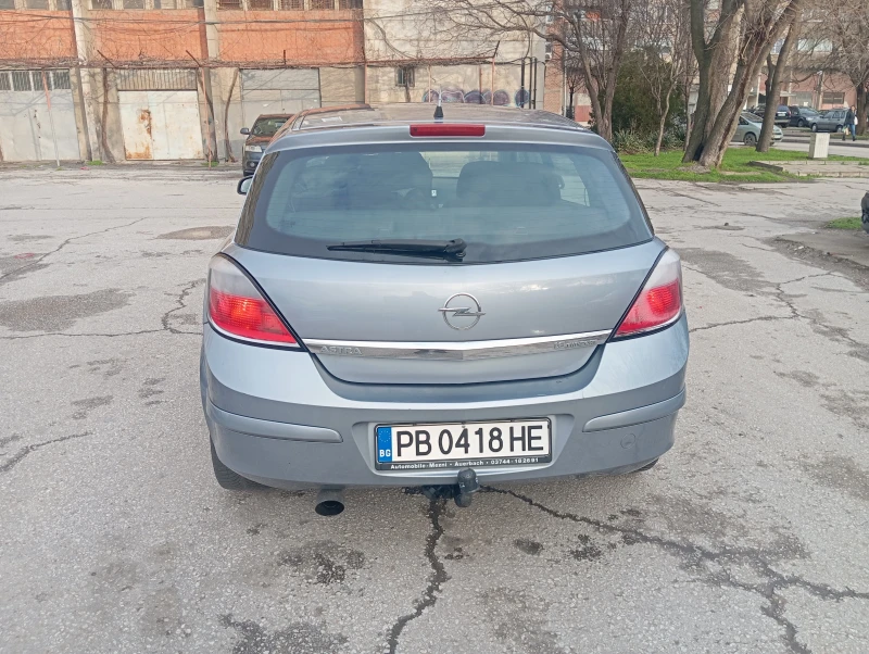 Opel Astra 1.6 i, снимка 3 - Автомобили и джипове - 53432840