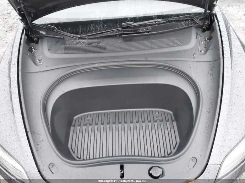 Tesla Model 3 Long Range Rear-Wheel Drive/Standard Rear-Wheel Dr, снимка 10 - Автомобили и джипове - 53600528