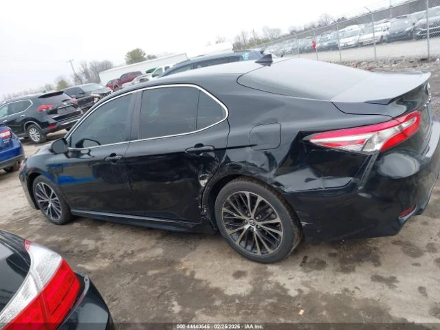 Toyota Camry SE, снимка 13 - Автомобили и джипове - 53727613