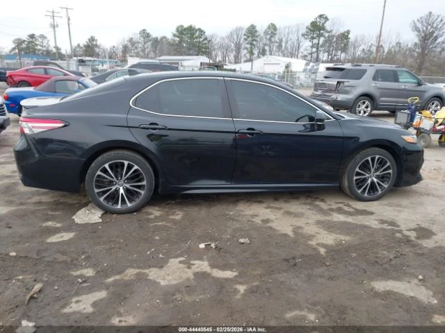 Toyota Camry SE, снимка 12 - Автомобили и джипове - 53727613