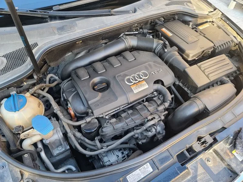 Audi A3 2.0 Tfsi Dynamic, снимка 7 - Автомобили и джипове - 54971457