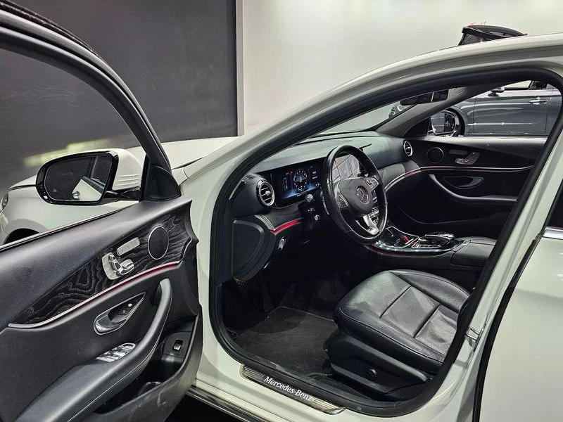 Mercedes-Benz E 300 2.0 E300 / W213 / Avantgarde / CARFAX, снимка 10 - Автомобили и джипове - 55634003