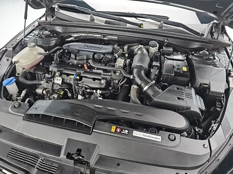 Kia K5 1.6 Turbo Prestige, снимка 6 - Автомобили и джипове - 55736552