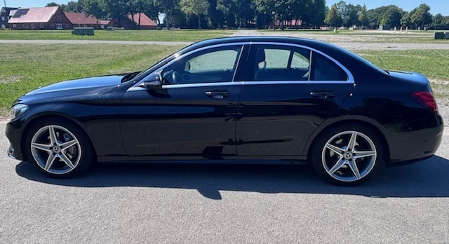Mercedes-Benz C 220 AMG, снимка 4 - Автомобили и джипове - 55754828