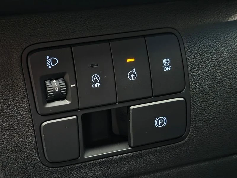 Hyundai Staria 2.2 Automatic, снимка 17 - Автомобили и джипове - 55949078
